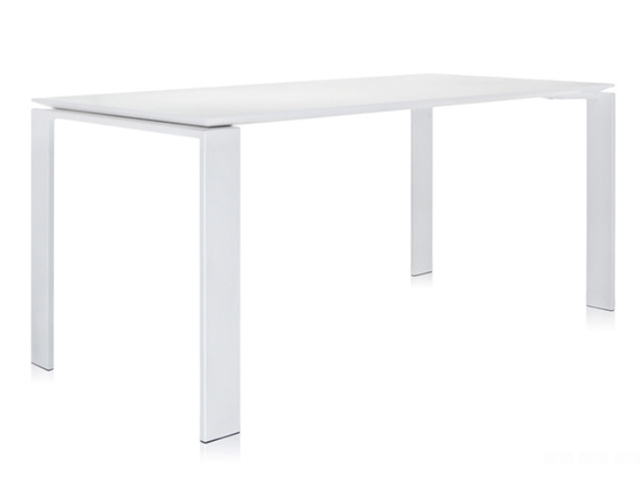 Location Table Four - Kartell